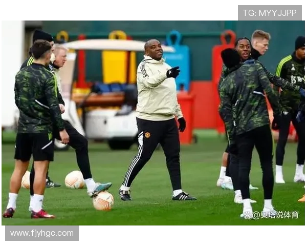 曼联球员与主教练关系良好球员更关注表现不佳的沮丧情绪